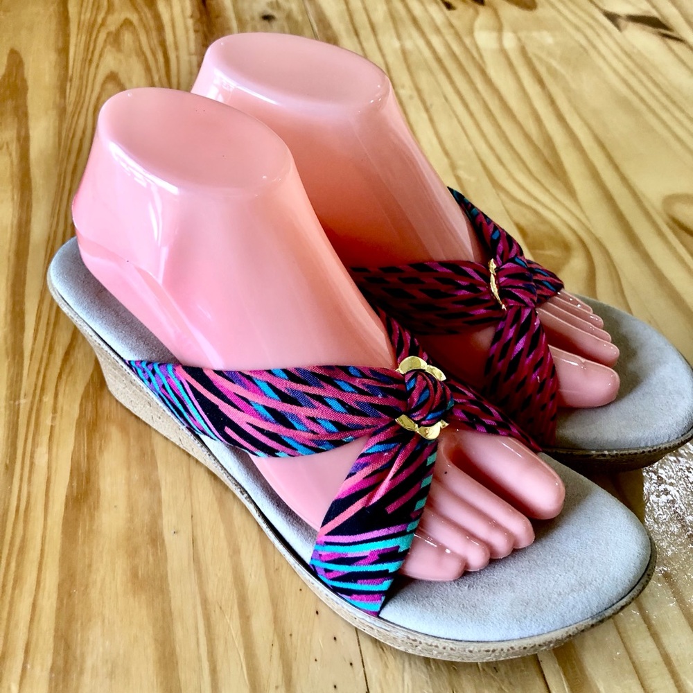 Island Slipper Women's  Style Thong Sandals Size 8 Made in Hawaii